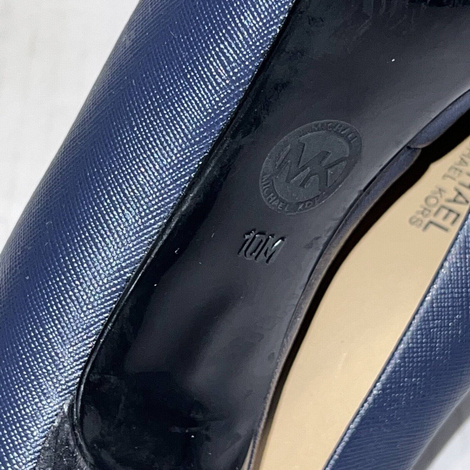 Michael Kors Michael Kors Alina Size 10M Blue Leather Heels PV19B Size US 10 / IT 40 - 10 Thumbnail