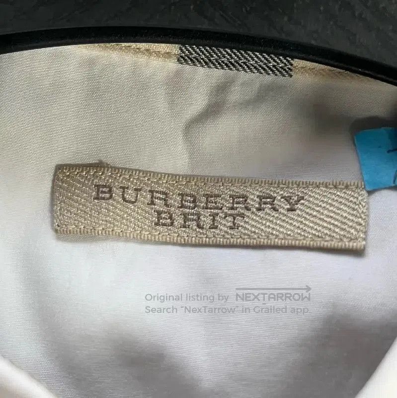 Burberry Burberry Women's White Button-Up Shirt. Size M / US 6-8 / IT 42-44 - 5 Thumbnail