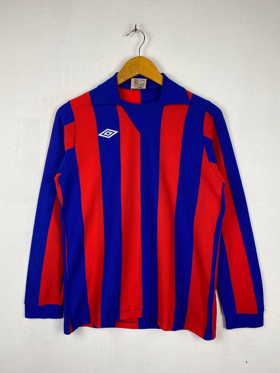 Maillot Vintage Umbro Années 90 Rouge #11, Taille M, Occasion
