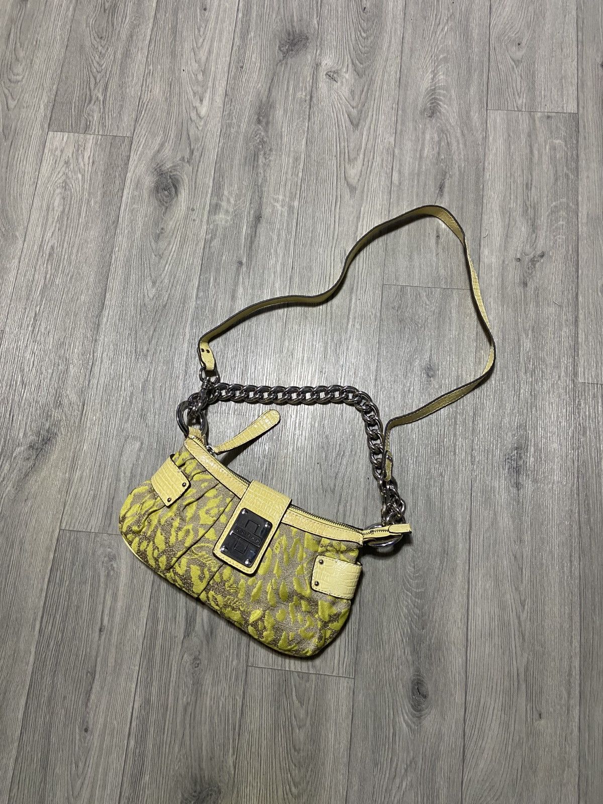 Guess Vintage GUESS Y2K Mini Shoulder Bag Leopard Print Size ONE SIZE - 1 Thumbnail