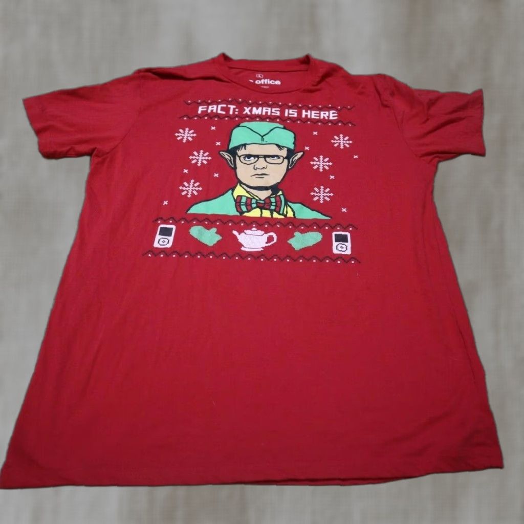 Ripple Junction Ripple Junction The Office Dwight Fact: Xmas is Here Red Graphic Shirt L Mens Size US L / EU 52-54 / 3 - 1 Thumbnail
