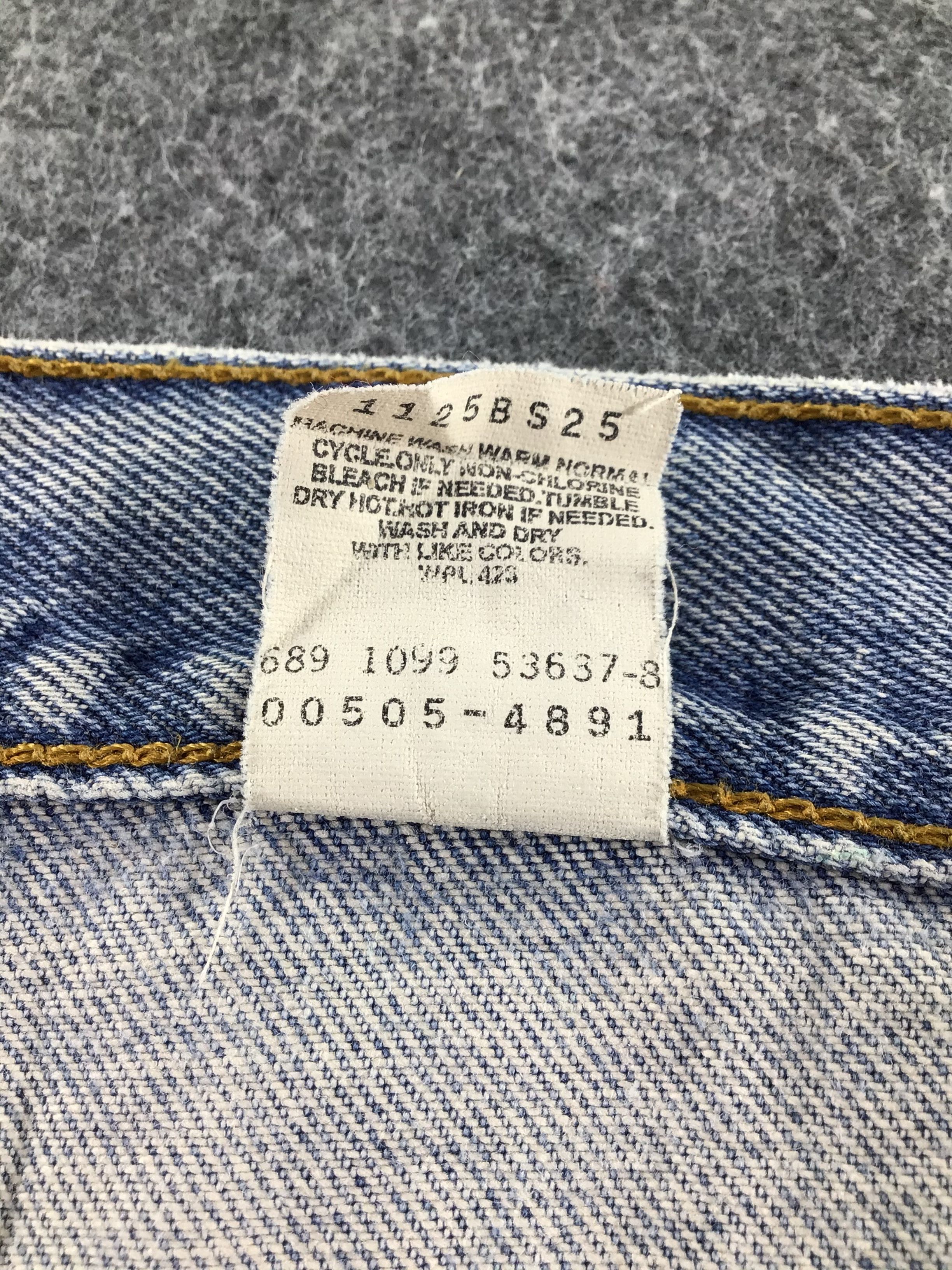 Levi's Vintage Levis 505 Jeans Light Wash -J465 Size US 34 / EU 50 - 11 Thumbnail