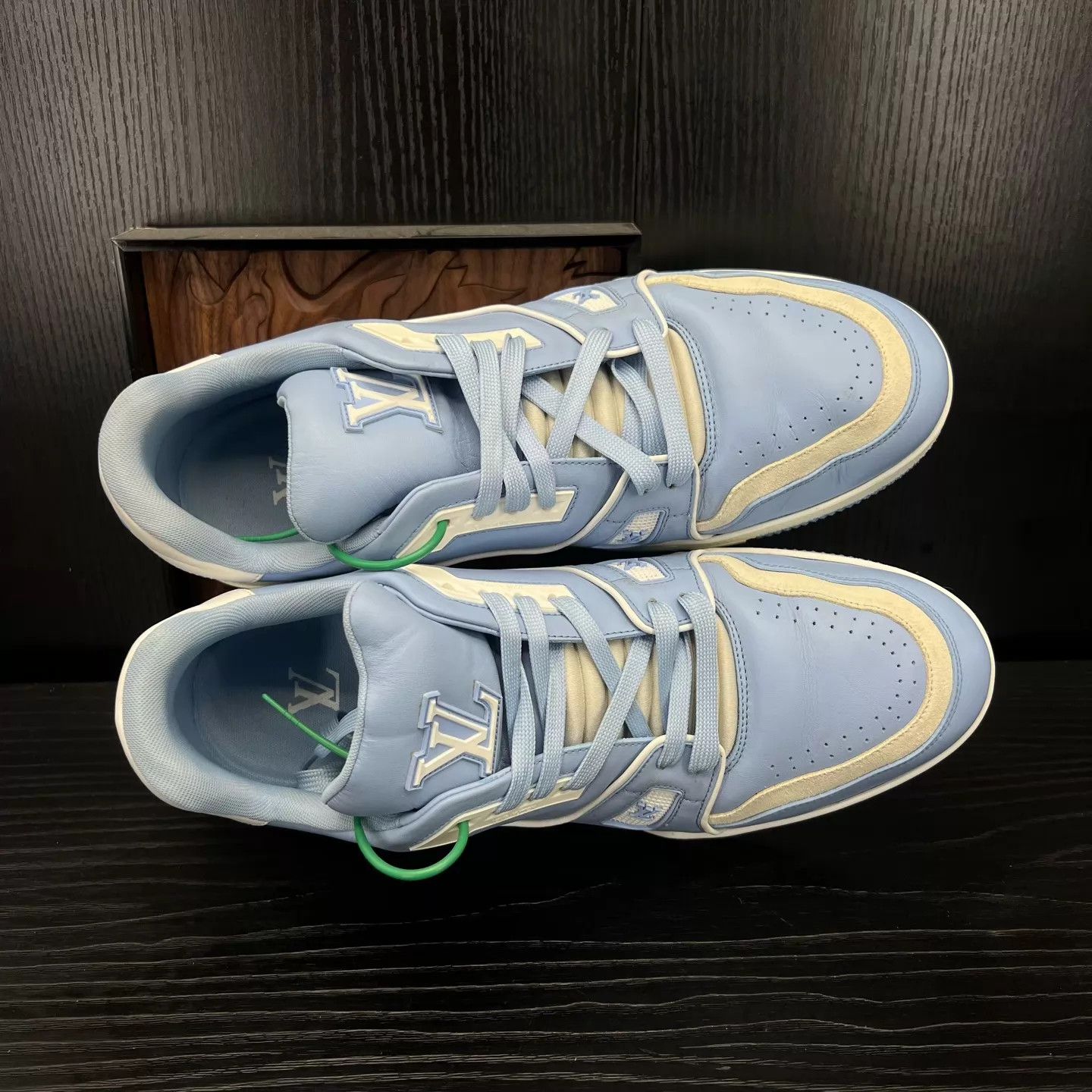 Louis Vuitton lv Trainer Sky Blue UK9/43 Near New Size US 10 / EU 43 - 8 Thumbnail