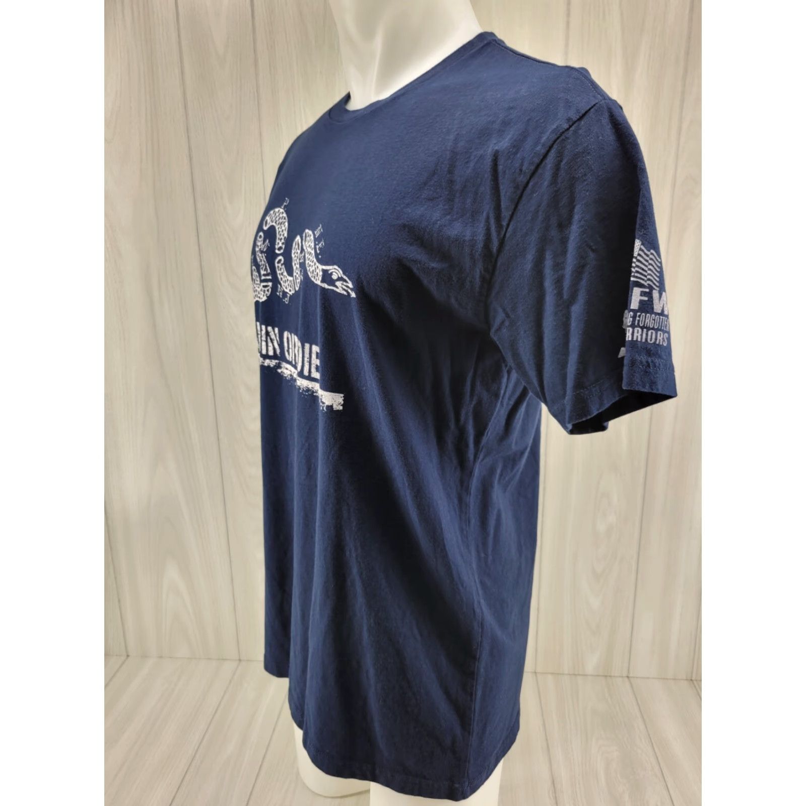 Next Level Saving Forgotten Warriors Don't Tread On Me Men's Shirt L Blue Shirt Mens Size L Blue Size US L / EU 52-54 / 3 - 3 Thumbnail