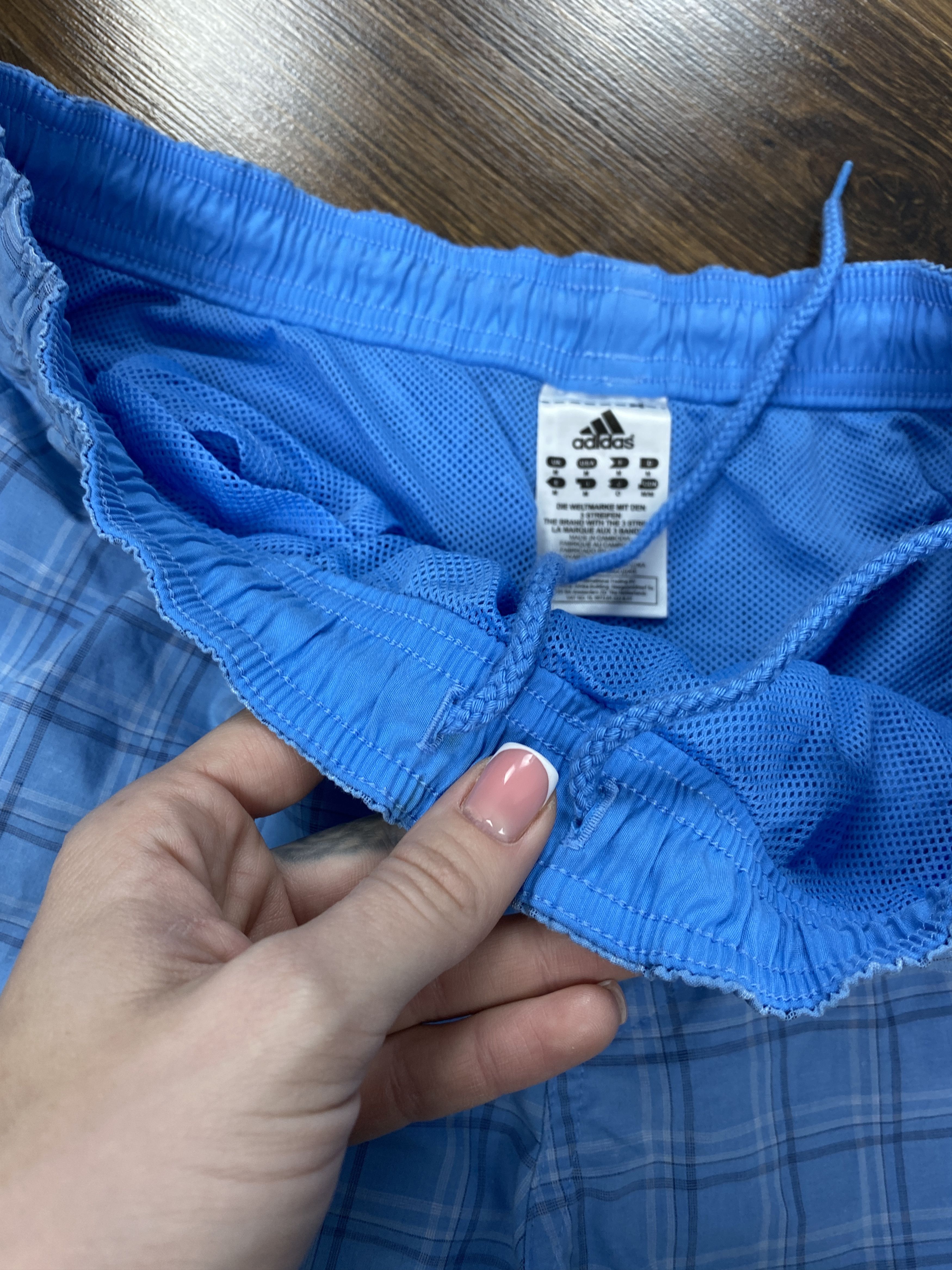 Adidas Adidas Vintage Mens Shorts Y2K Size US 32 / EU 48 - 5 Thumbnail