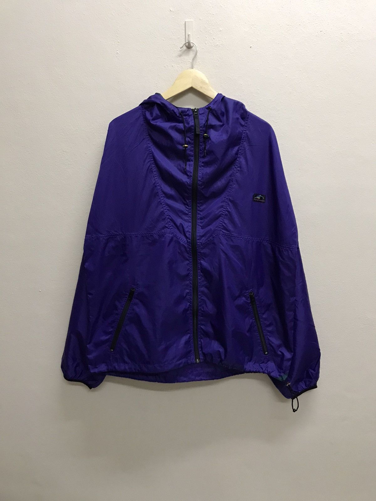 Helly Hansen Vintage Helly Hansen Small logo Windbreaker Jacket Size US XL / EU 56 / 4 - 15 Thumbnail
