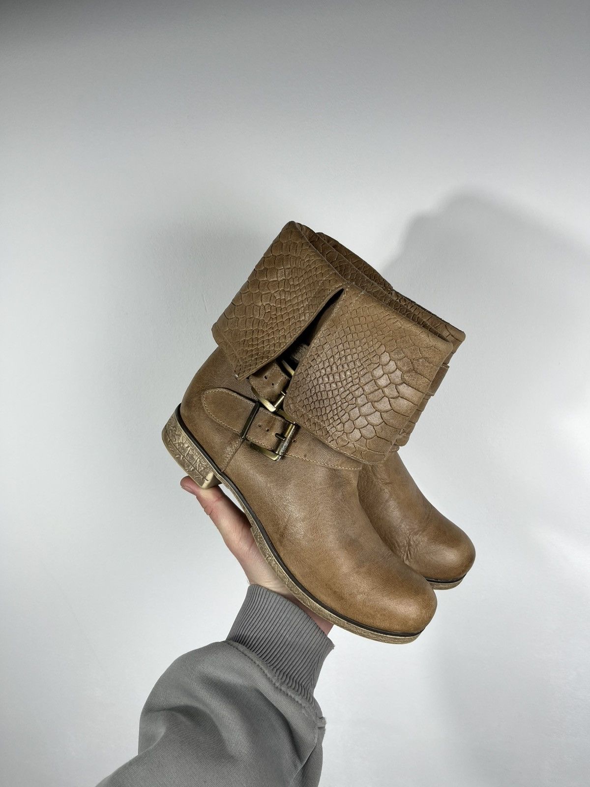 Other Avant Garde Leather Buckle Ankle Boots EU 38 Brown Textured Size US 7 / IT 37 - 7 Thumbnail