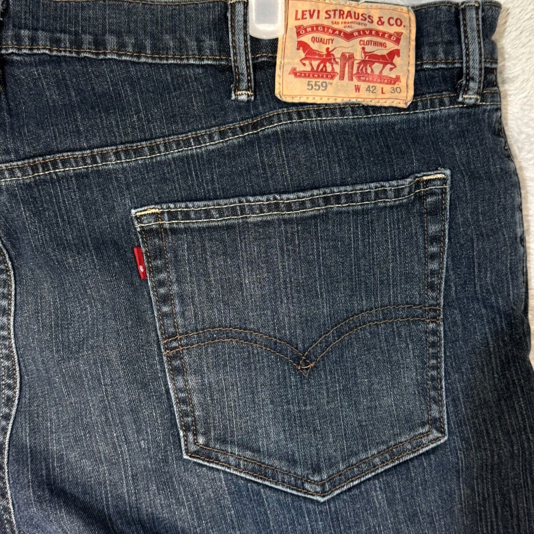 Levi's Levi’s 559 Mens Jeans 42 x 30 Blue Denim High Rise Straight Leg 100% Cotton Size US 42 / EU 58 - 7 Thumbnail