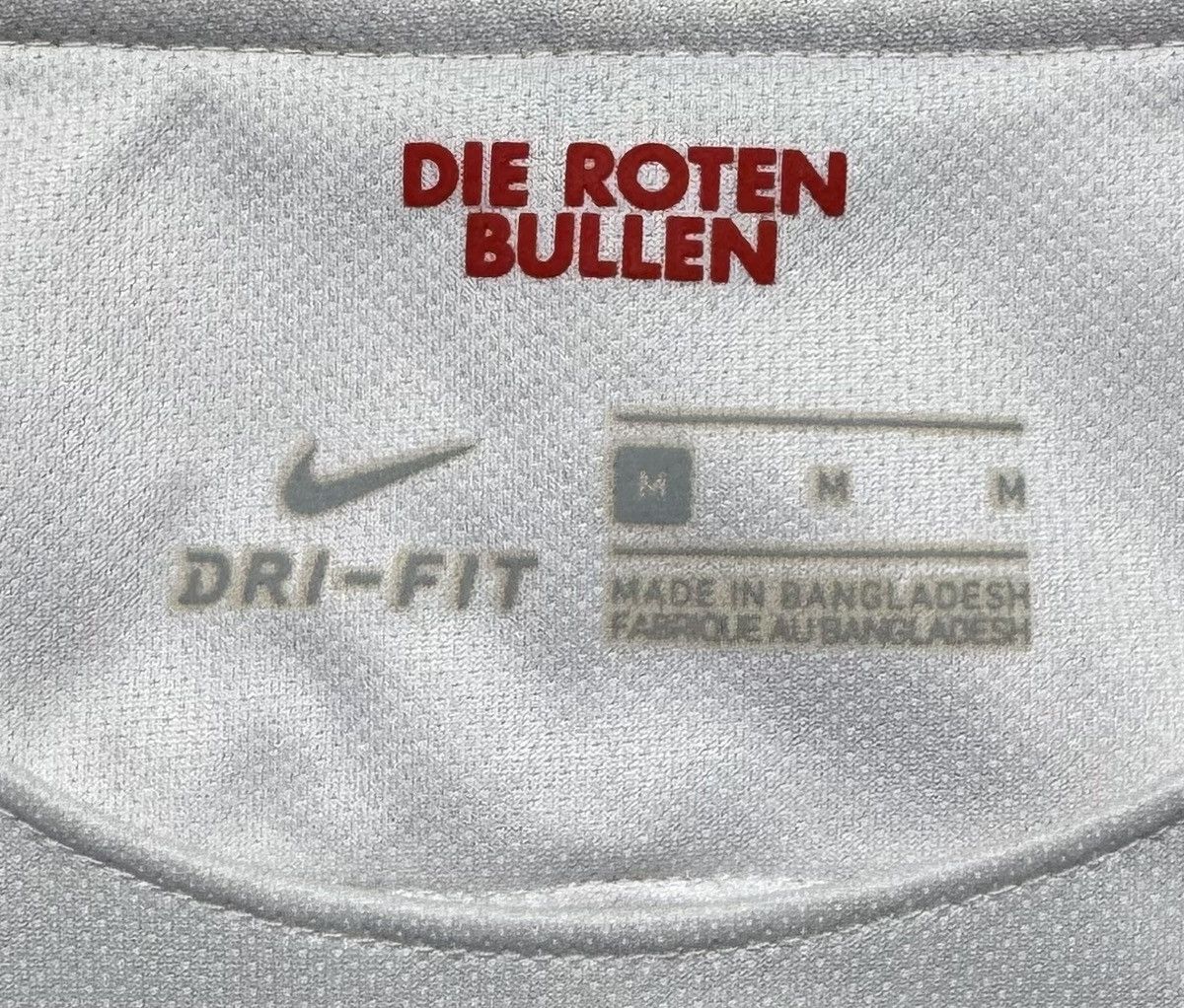 Nike Reb Bull Leipzig 2017 2018 Home Shirt Soccer Jersey Nike Size US M / EU 48-50 / 2 - 17 Thumbnail