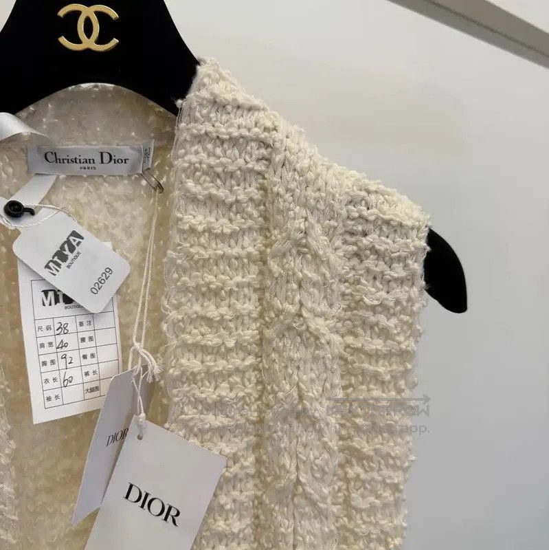 Dior Dior Beige Knit Women's Sleeveless Pullover . Size M / US 6-8 / IT 42-44 - 3 Thumbnail