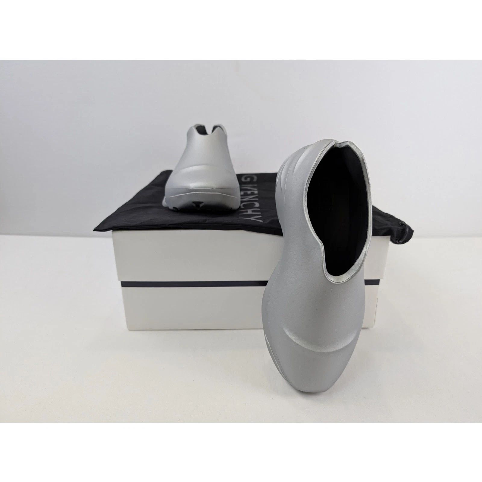 Givenchy o1rshd1 Show Low Shoe Boots in Silvery Size US 9 / EU 42 - 15 Thumbnail