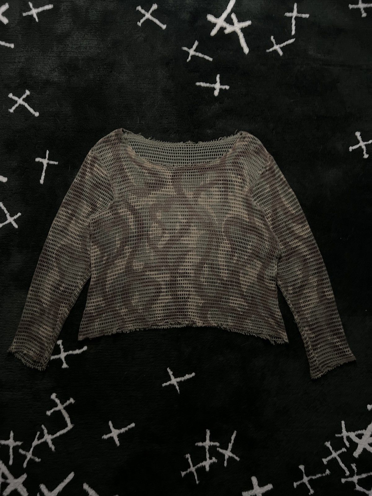 FW04 - Tribal Heart Print Camo Mesh Longsleeve