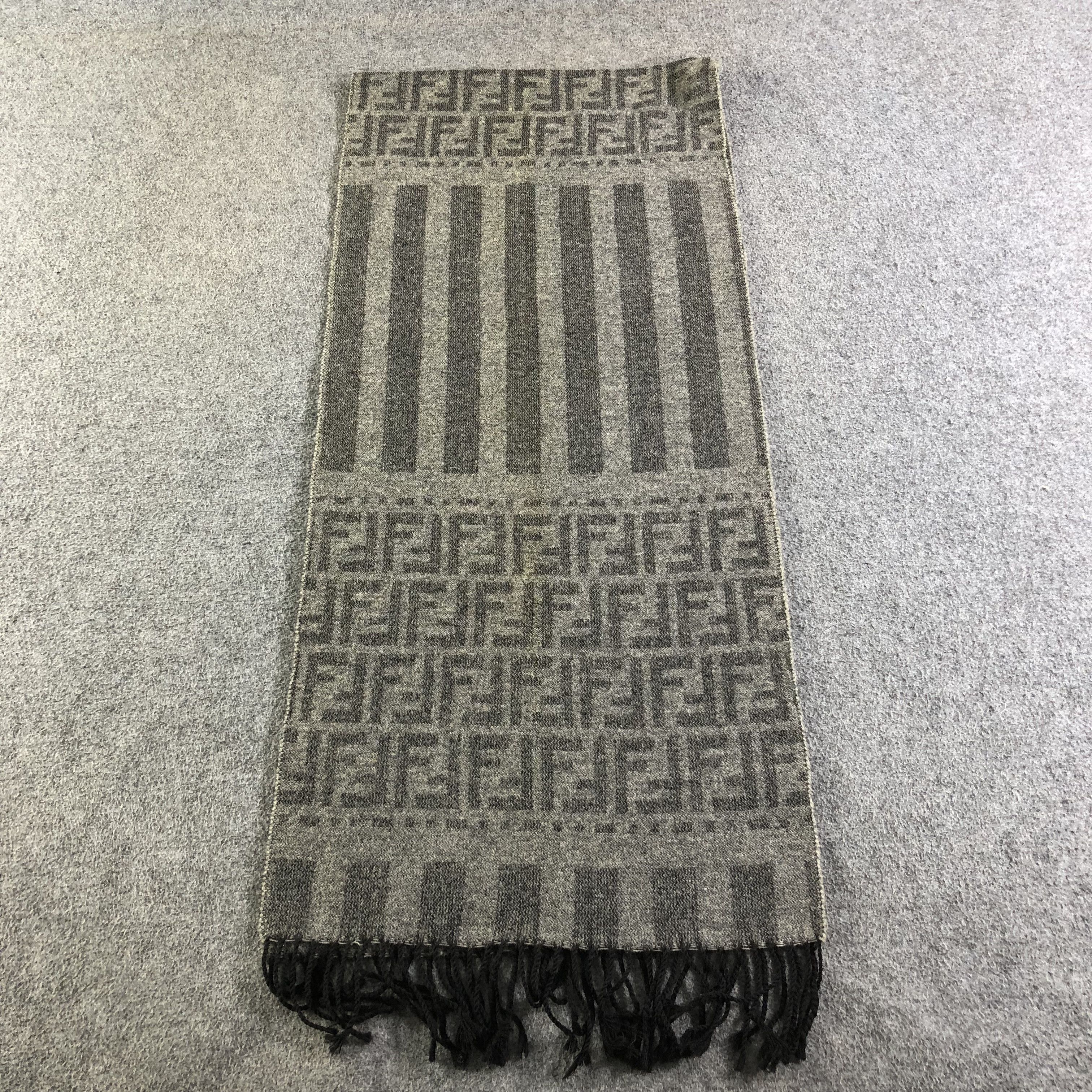 Fendi Fendi Monogram FF Wool Scarf Muffler V2045 Size ONE SIZE - 2 Thumbnail