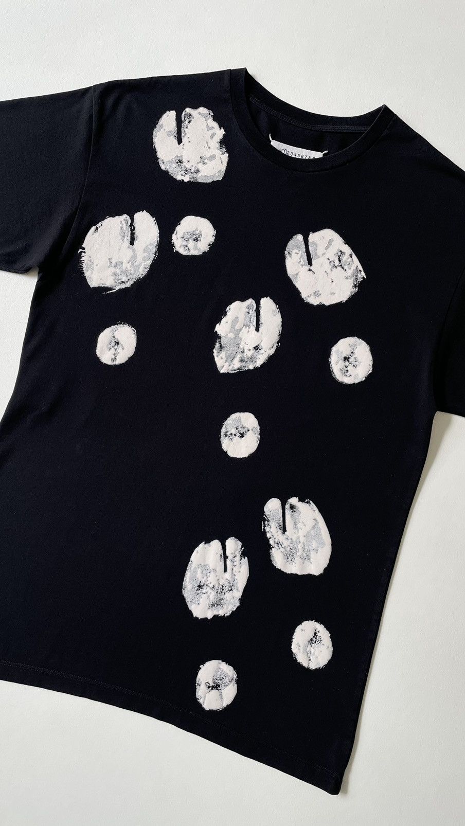Maison Margiela A/W 19 ‘Tabi Foot Print’ Black T Shirt Size S / US 4 / IT 40 - 7 Thumbnail