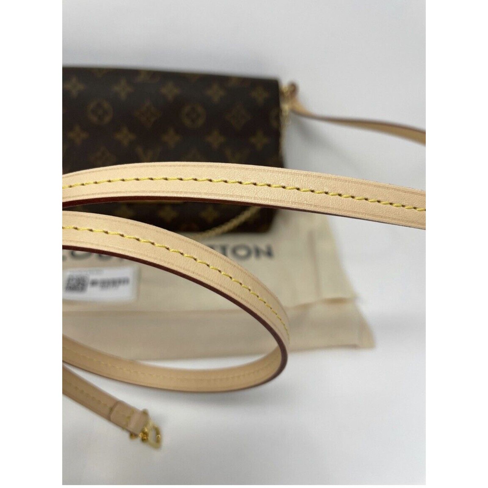 Louis Vuitton Louis Vuitton Favorite MM Monogram BRAND NEW With PLASTIC Size ONE SIZE - 8 Thumbnail