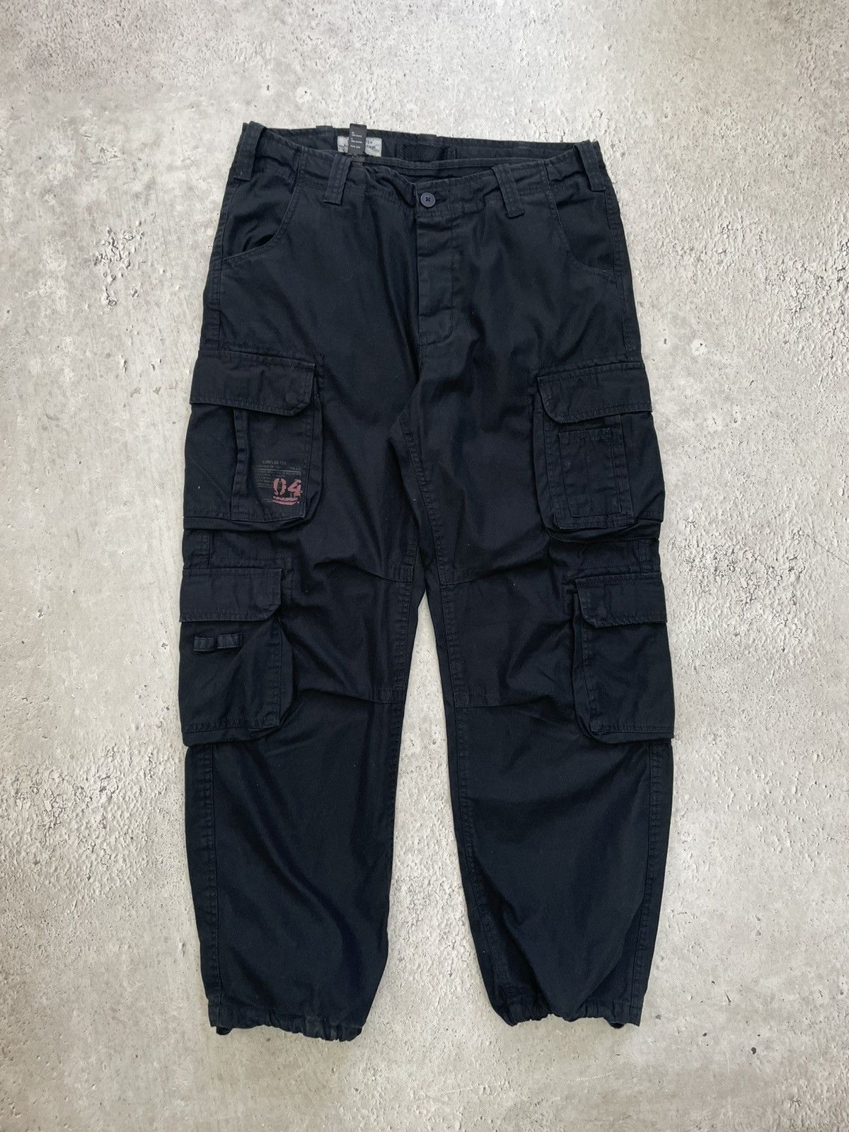 Other rare baggy wide multipocket y2k style cargo pants black Size US 35 - 2 Thumbnail
