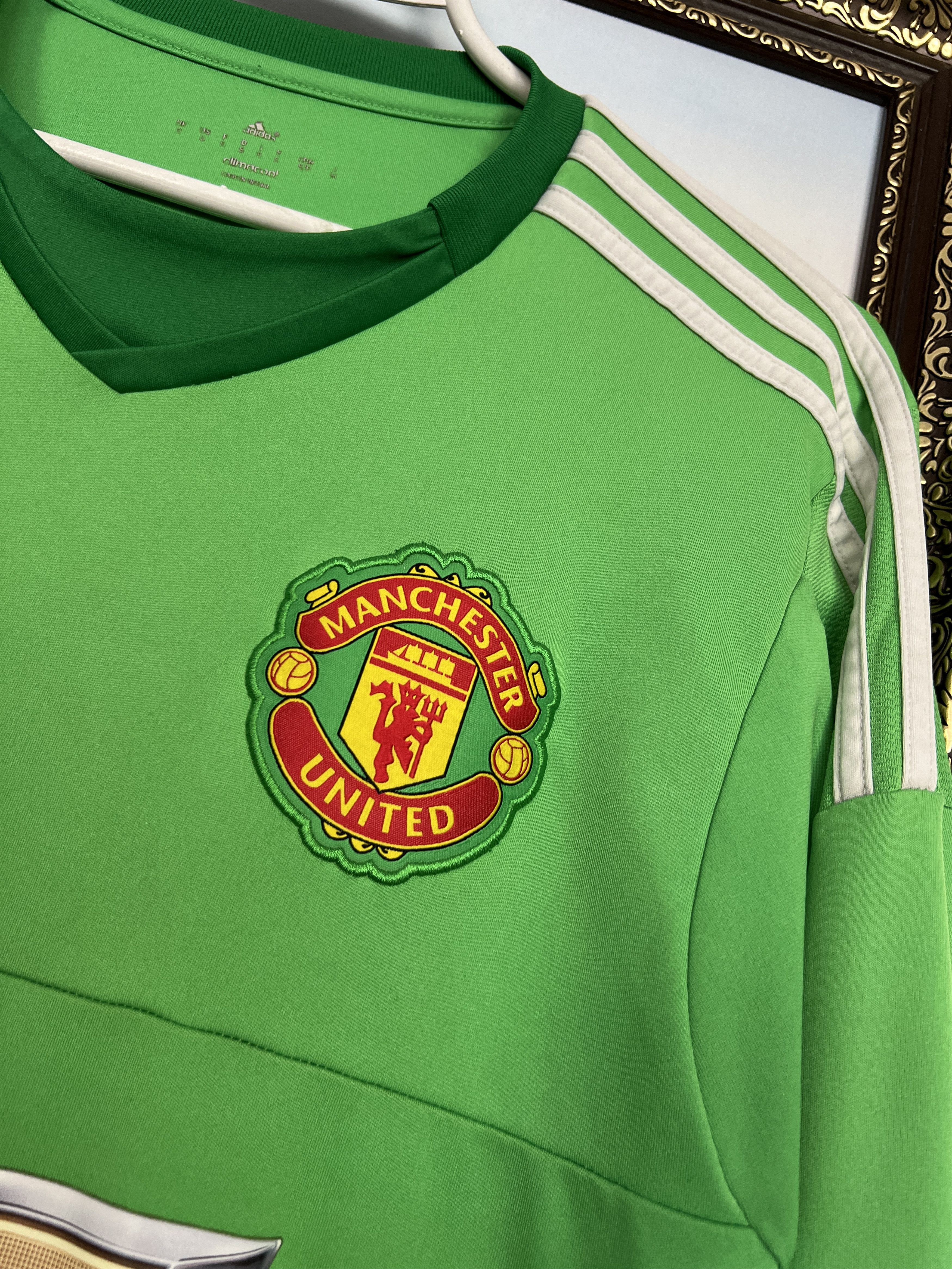 Adidas Manchester United Goalkeeper football shirt 2015 Adidas Size US S / EU 44-46 / 1 - 4 Thumbnail
