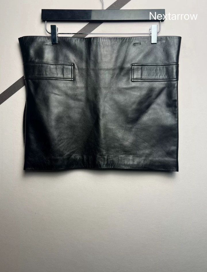 Saint Laurent Paris × Yves Saint Laurent Saint Laurent SLP tube short skirt2412-Nextarrow Size XS / US 0-2 / IT 36-38 - 2 Thumbnail