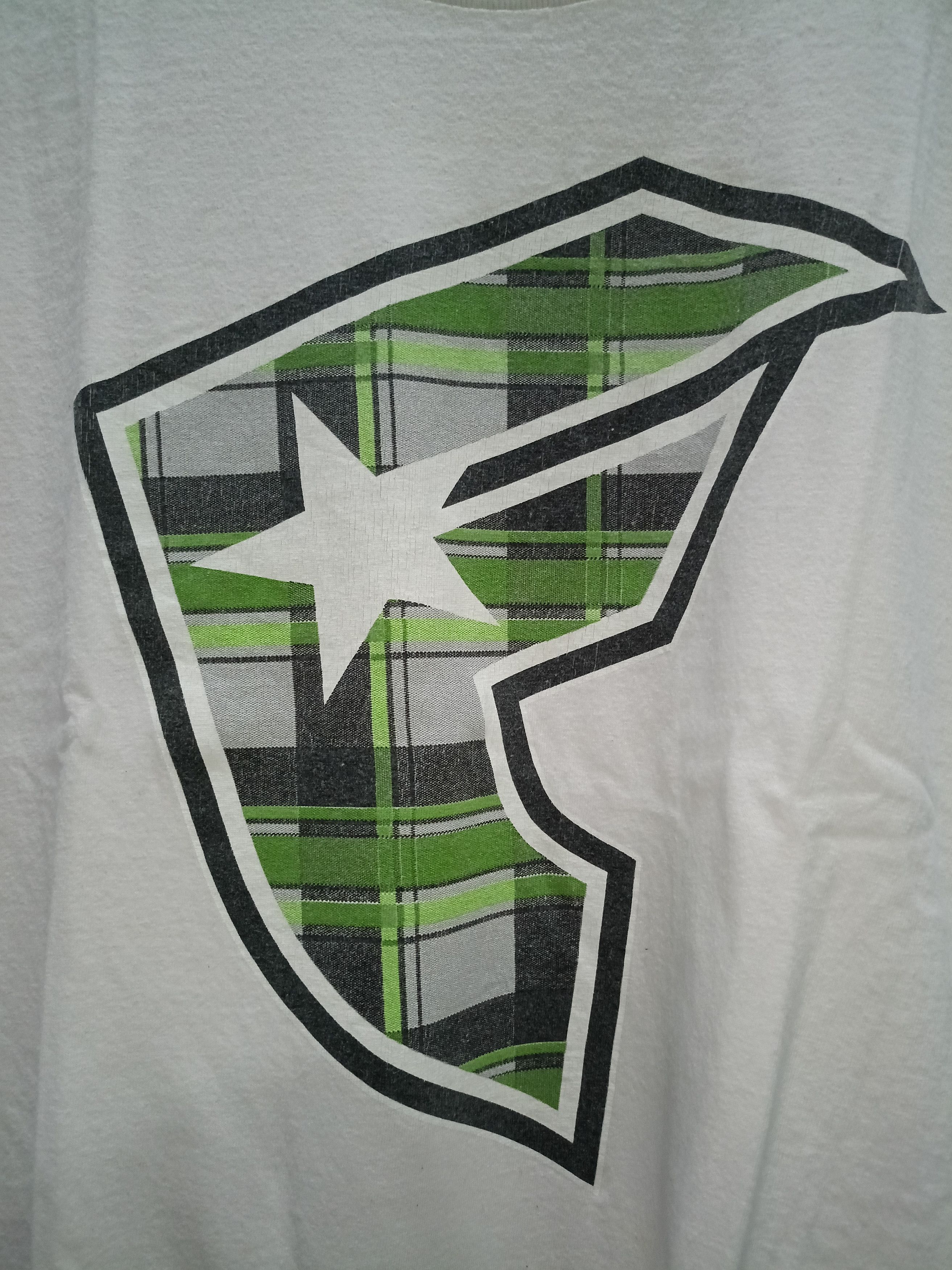 Famous Stars And Straps TSHIRT : FAMOUS STAR AND STRAPS - LOGO Size US XL / EU 56 / 4 - 4 Thumbnail