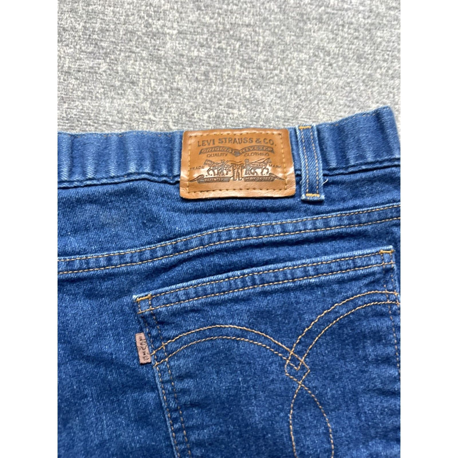 Levi's VTG Levi's 505 Jeans Mens 42x32 Regular Fit Straight Blue Denim Jeans Size US 42 / EU 58 - 3 Thumbnail