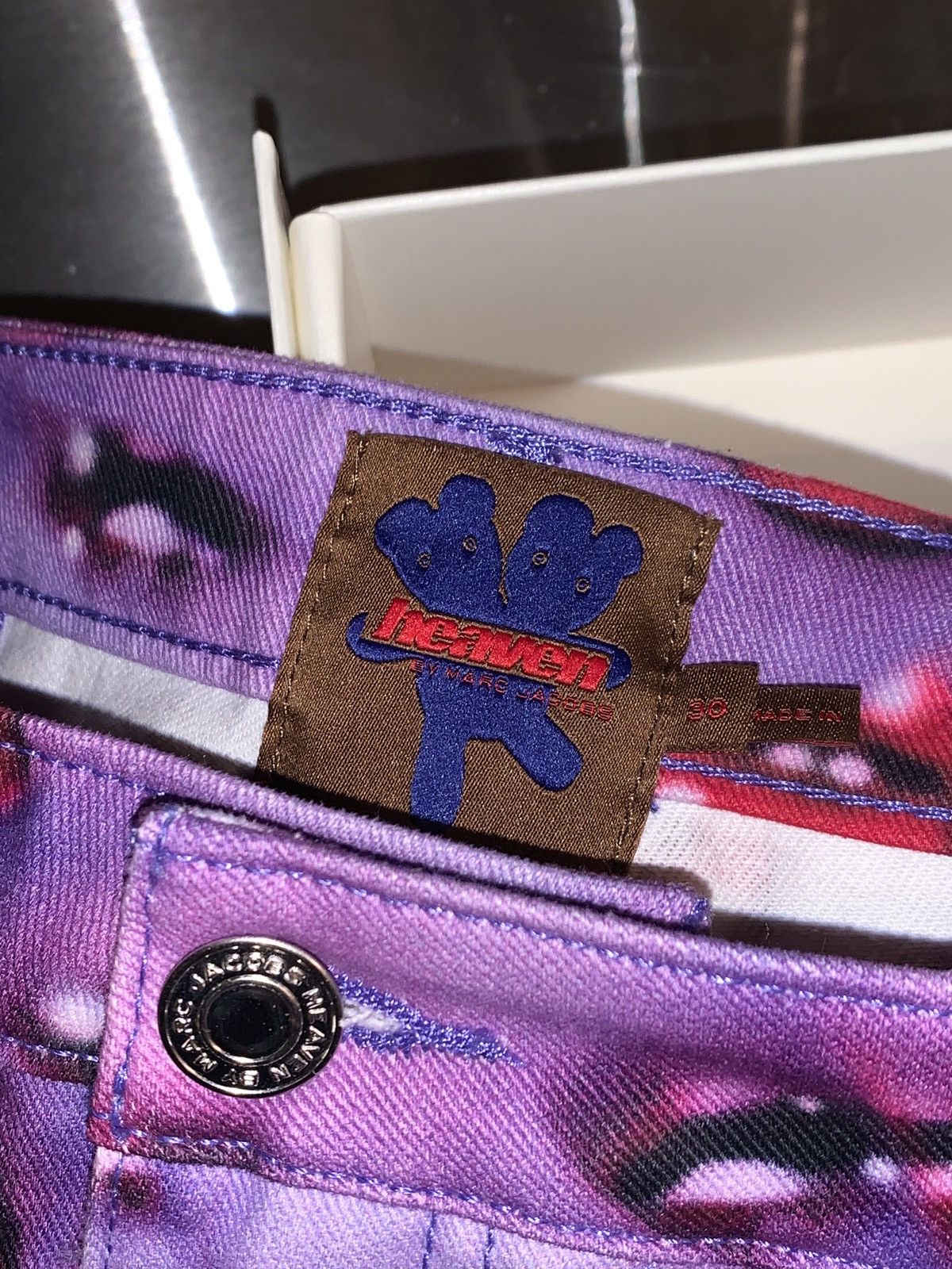 Heaven by Marc Jacobs Marc Jacobs Purple Heaven by Marc Jacobs Star Faces Jeans Size 28" / US 6 / IT 42 - 3 Thumbnail