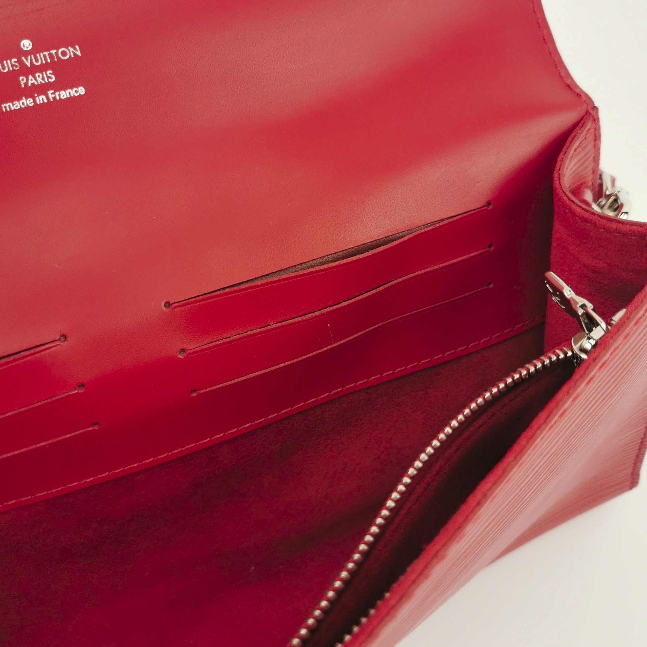 Louis Vuitton Louis Vuitton (LV) Cowhide solid color water ripple shoulde Size ONE SIZE - 7 Thumbnail