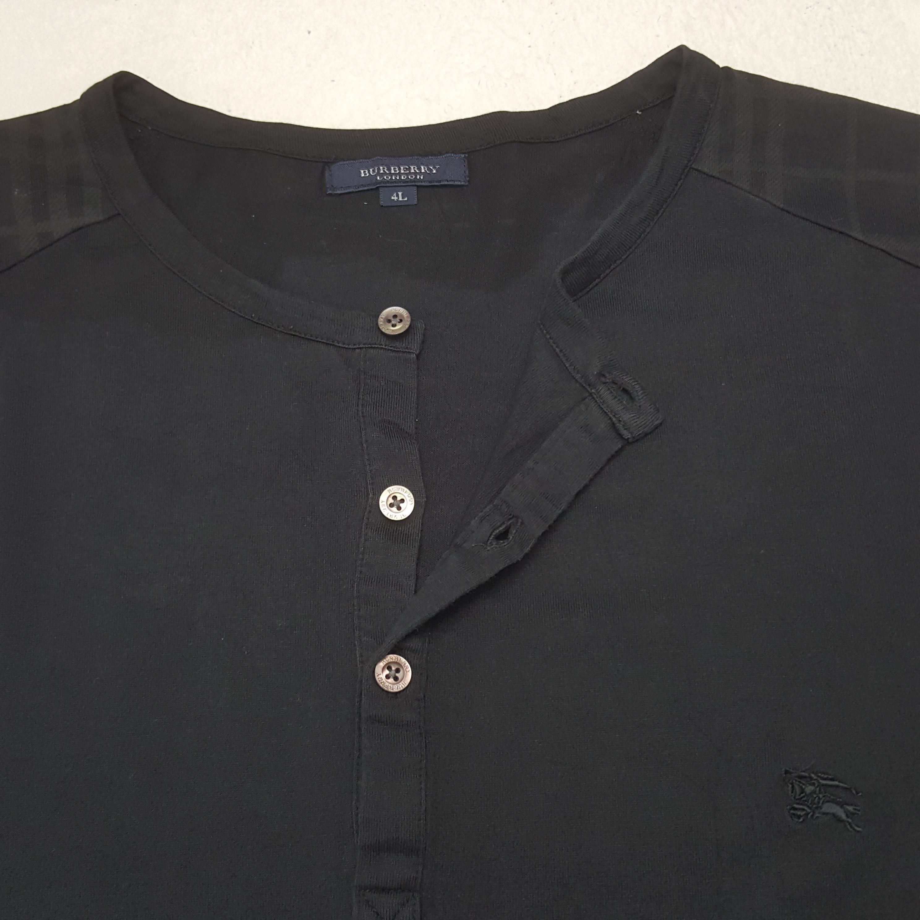 Burberry × Vintage Vintage Burberry London Designer Brand Tshirt C285N9 Size US XL / EU 56 / 4 - 4 Thumbnail