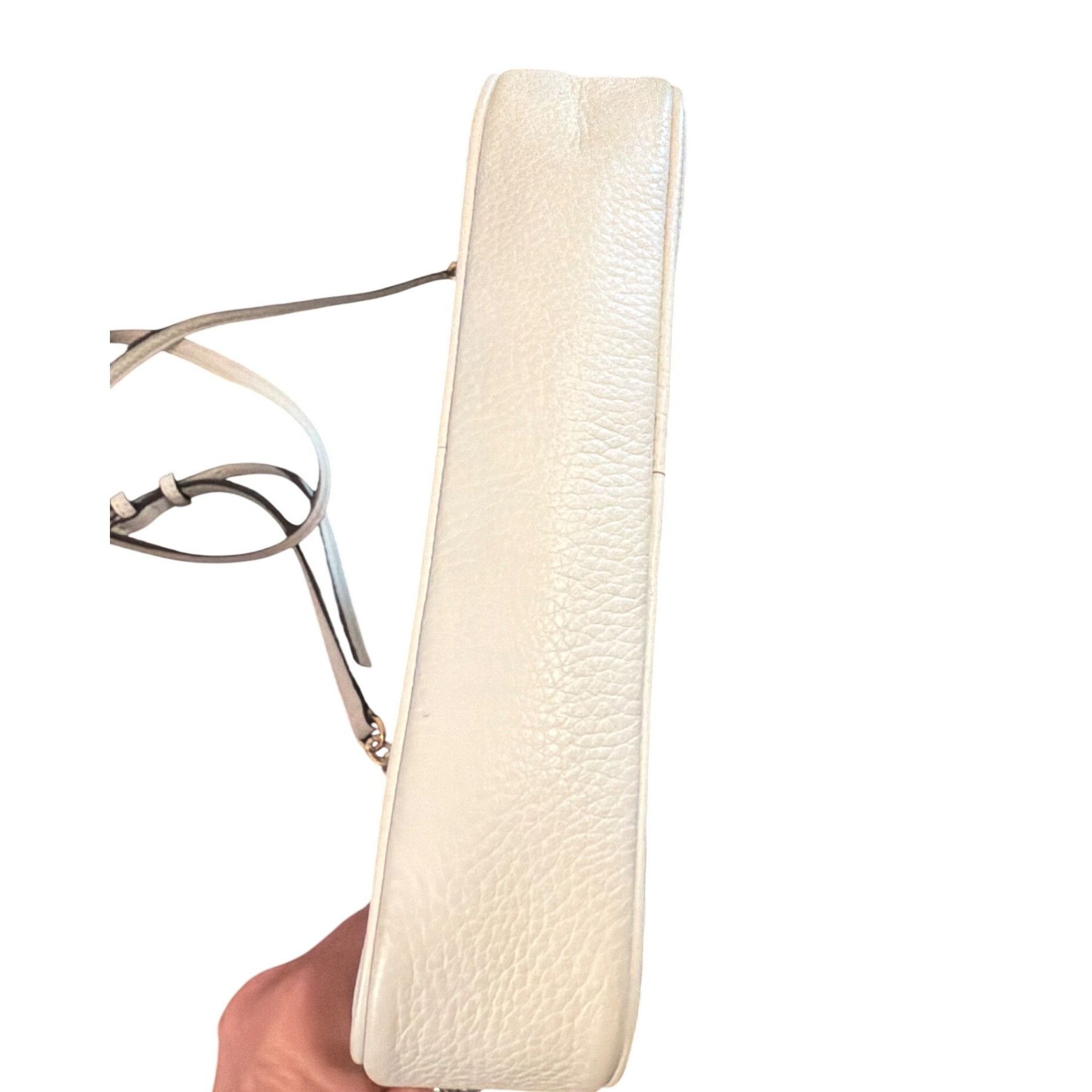 Michael Kors Michael Kors White Pebbled Leather Crossbody Bag Gold Tone H Size ONE SIZE - 3 Thumbnail