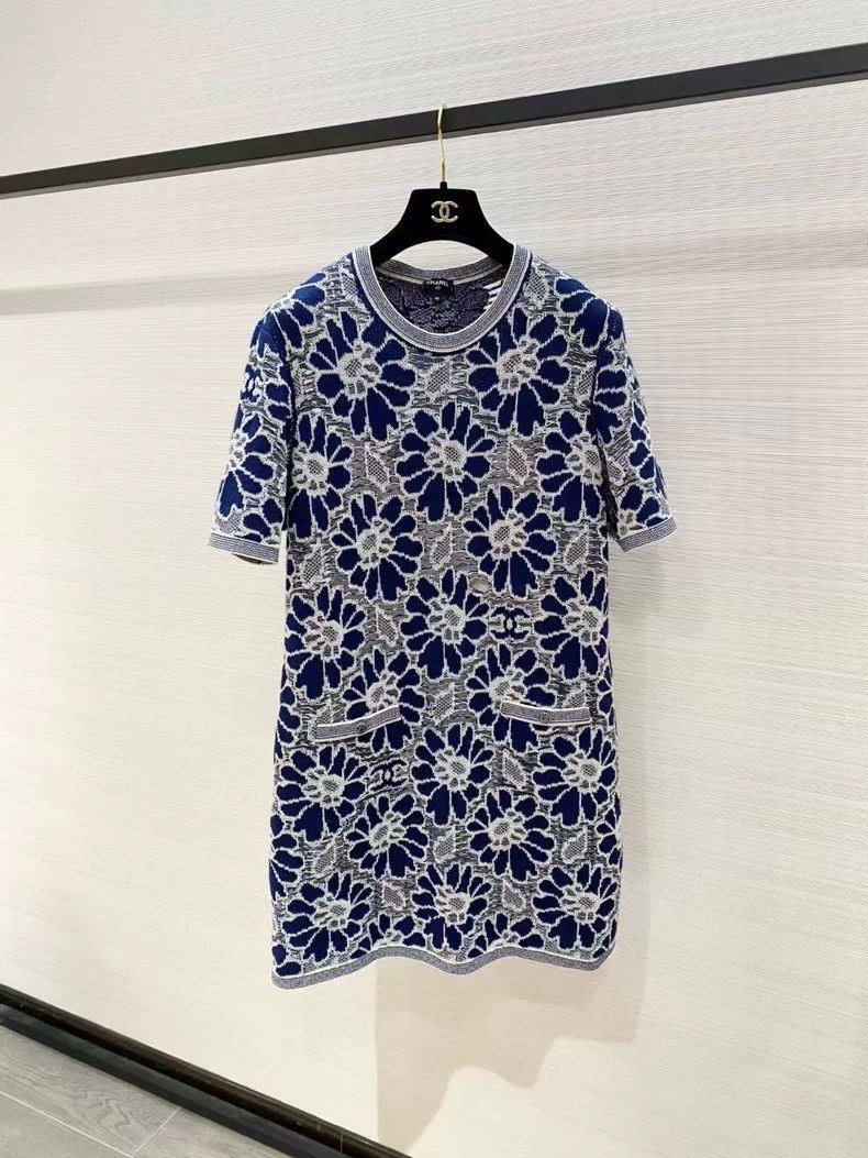 Chanel Chanel Sunflower hollow short-sleeved dress Size S / US 4 / IT 40 - 1 Thumbnail