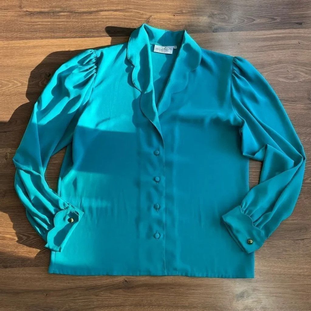 Other Vintage French Blouse w/ Scalloped Collar Size S / US 4 / IT 40 - 1 Thumbnail