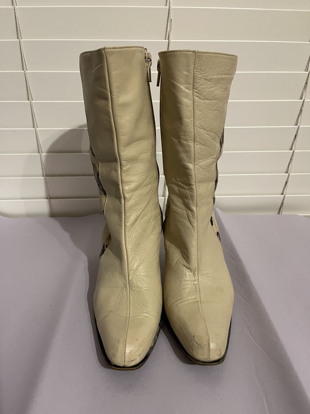 Vintage Bellini Cream And Brown Heeled Boots With Sleek Sihouette Size US 7 / IT 37 - 4 Thumbnail