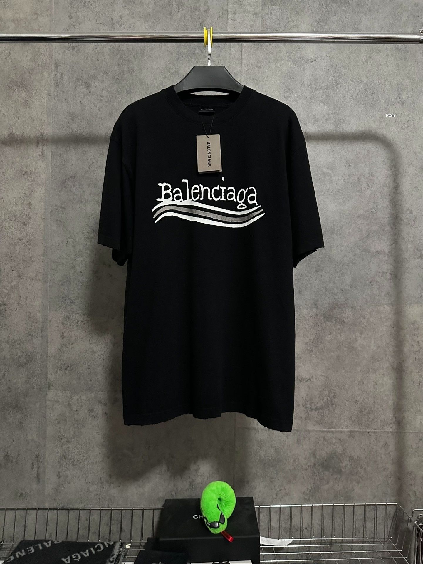 Balenciaga Balenciaga Graffiti Cola Wave Logo T-Shirt Size US XS / EU 42 / 0 - 1 Thumbnail
