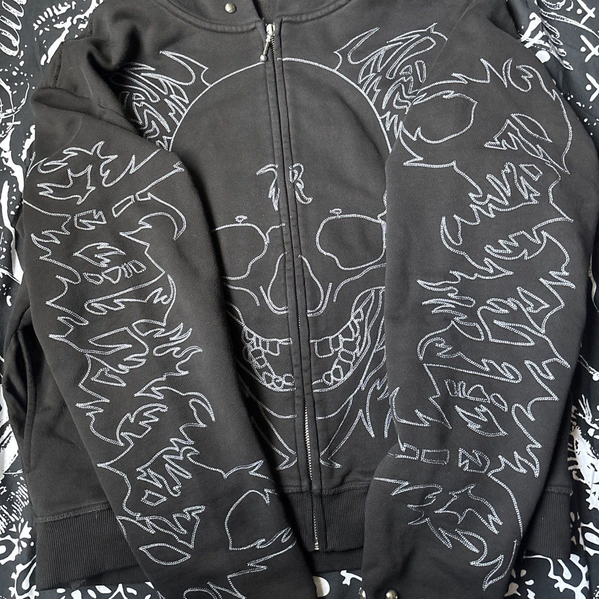 City Morgue × Revenge Tribal skull studded zip up Size US S / EU 44-46 / 1 - 3 Thumbnail