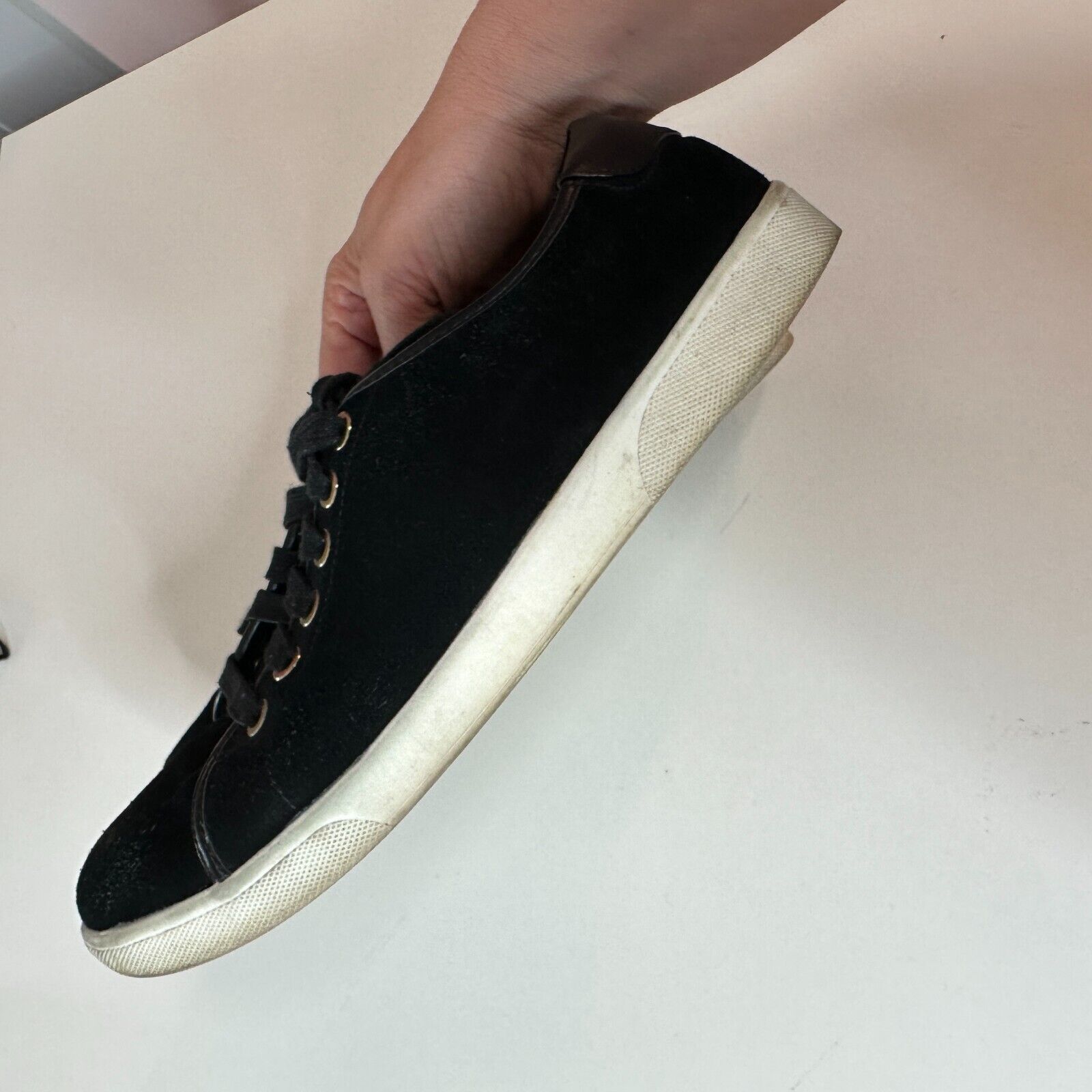 Vionic Vionic Sunny Brinley Black Suede White Trim Walking Shoe 8.5 Size US 8.5 / IT 38.5 - 8 Thumbnail