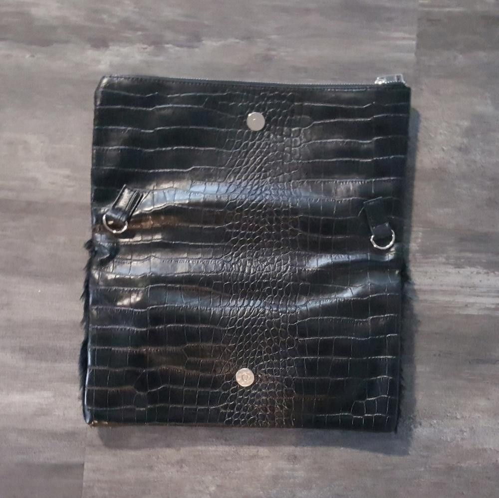 Designer Black Faux Fur Detailed Clutch Size ONE SIZE - 4 Thumbnail