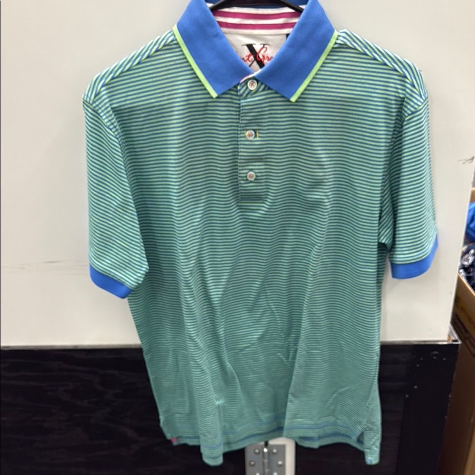 Robert Graham NWT Robert graham Green and Blue Polo Shirt Size M Size US M / EU 48-50 / 2 - 1 Thumbnail