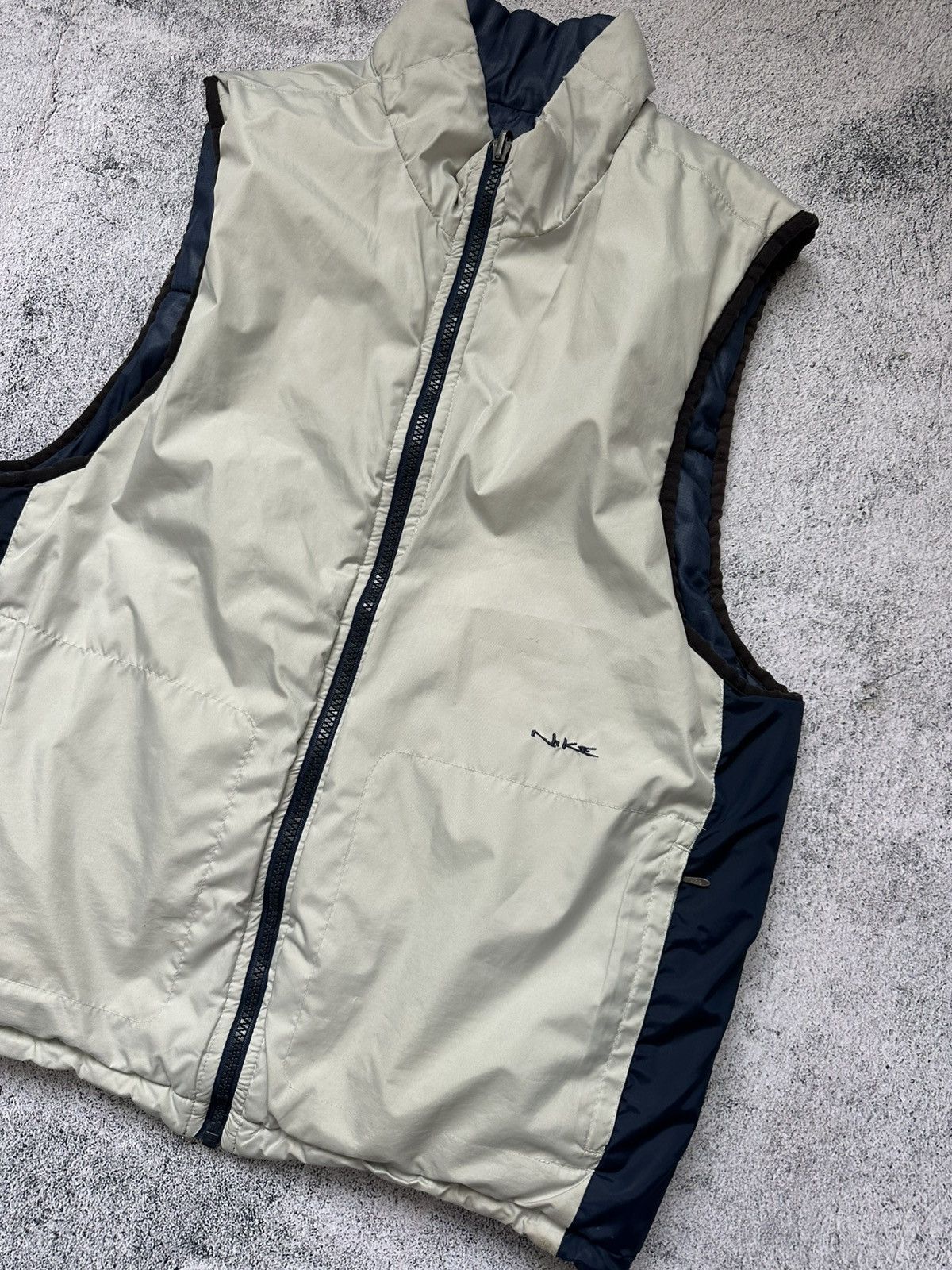 Nike Vintage Nike Vest Y2K Logo Outdoor Fit Size US M / EU 48-50 / 2 - 5 Thumbnail