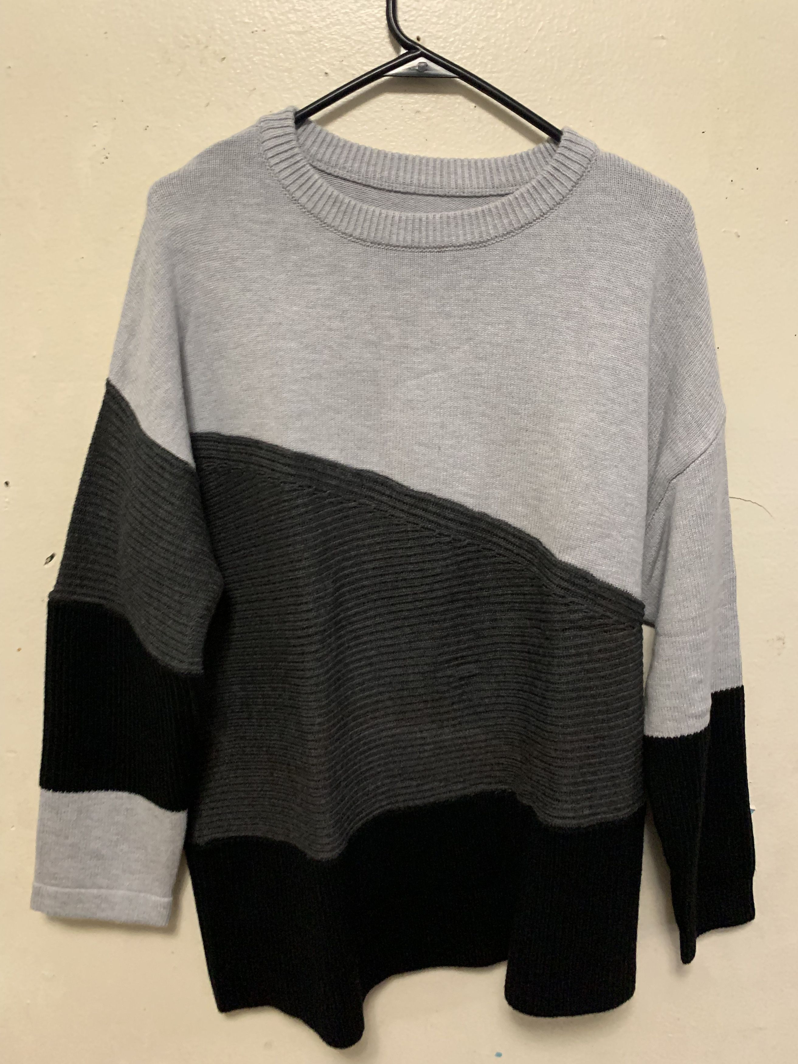 Other SAMPLE Tri-Color Knit Sweater ⊛ GRY/DRKGRAY/BLK ⊛ Brand New Size US L / EU 52-54 / 3 - 9 Thumbnail