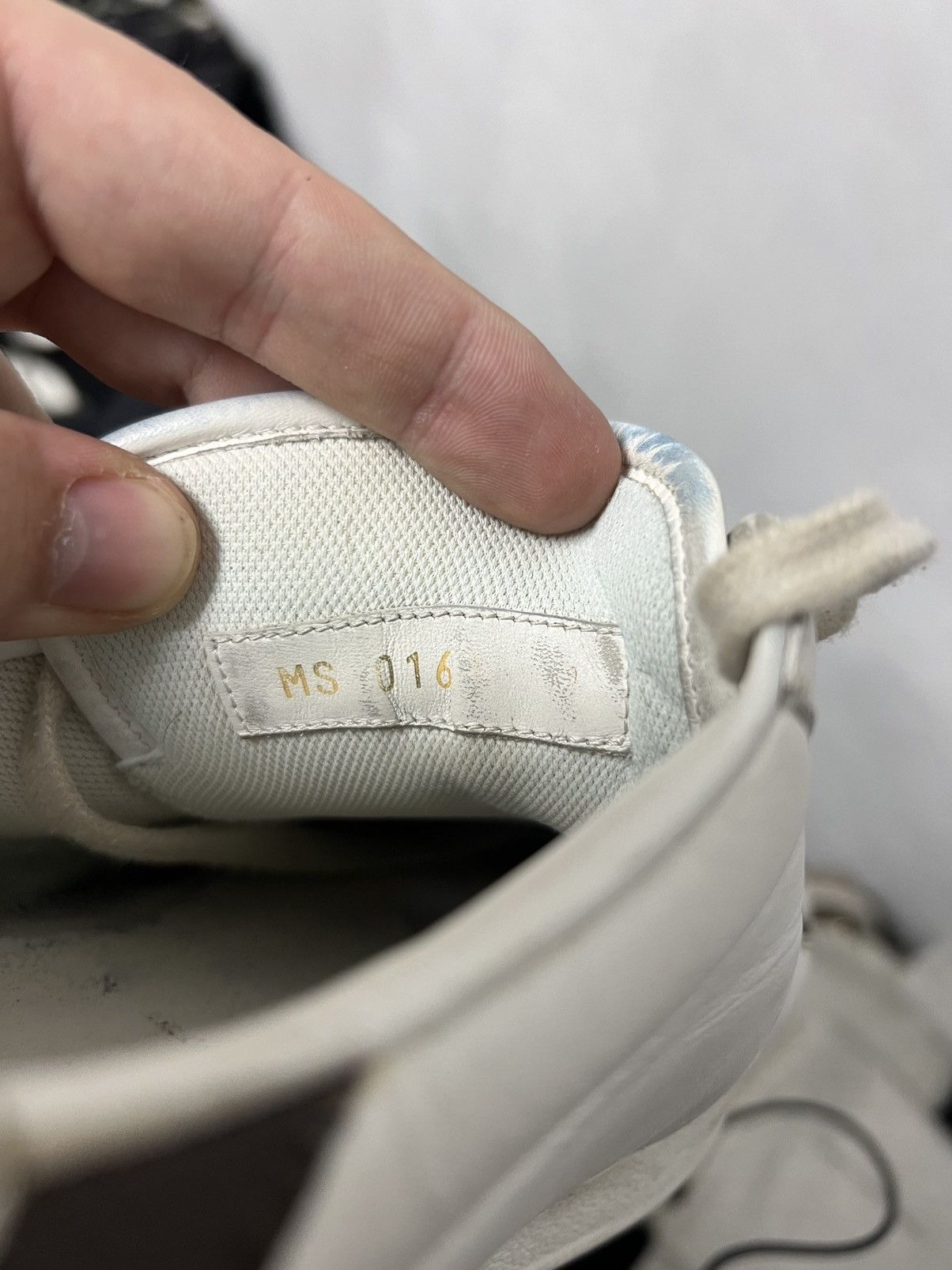 Louis Vuitton Louis Vuitton Rivoli Sneaker Size US 9.5 / EU 42-43 - 6 Thumbnail