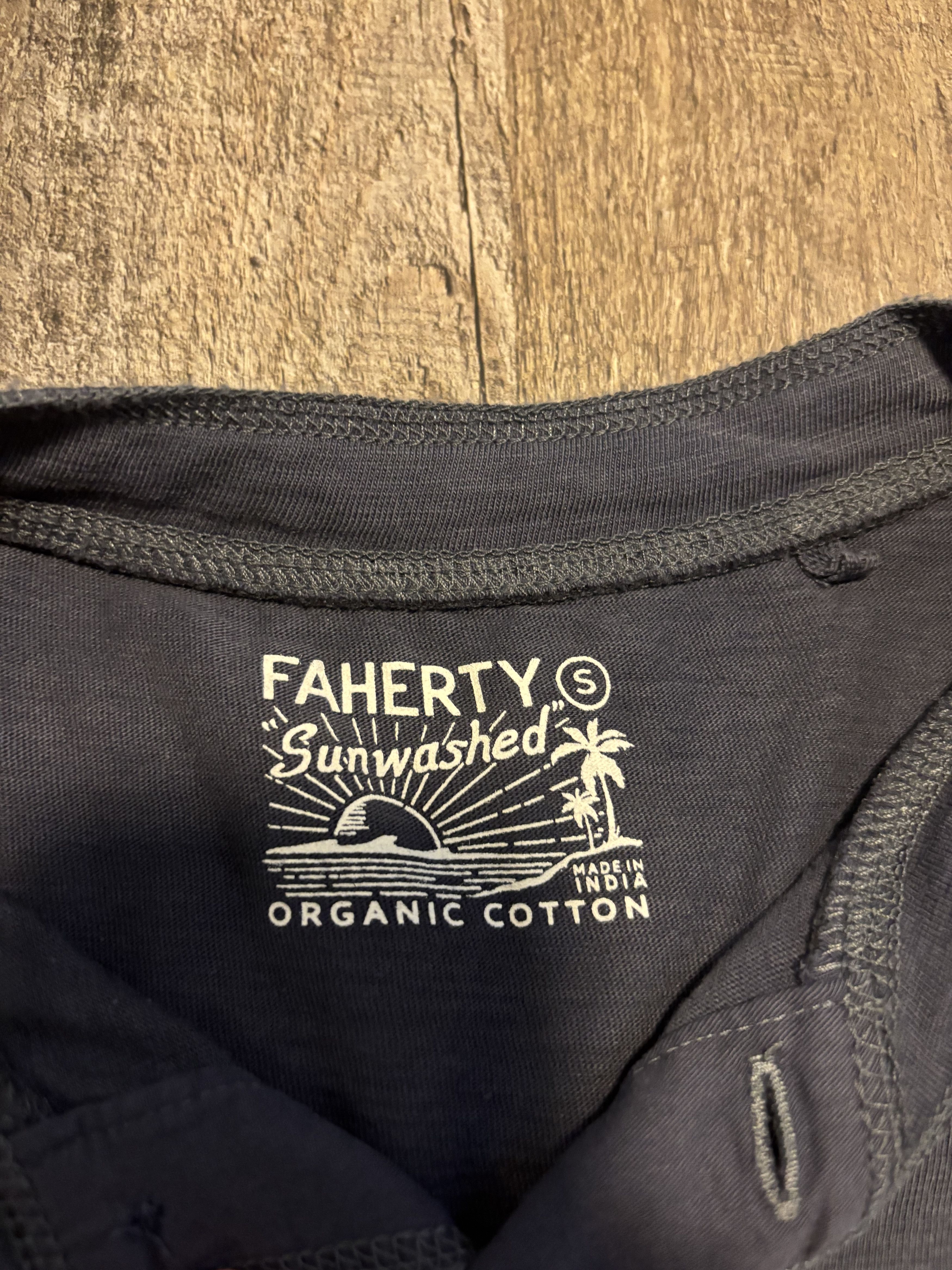 Faherty Faherty Sunwashed 100% Organic Cotton Henley Tee Shirt Size US S / EU 44-46 / 1 - 2 Thumbnail