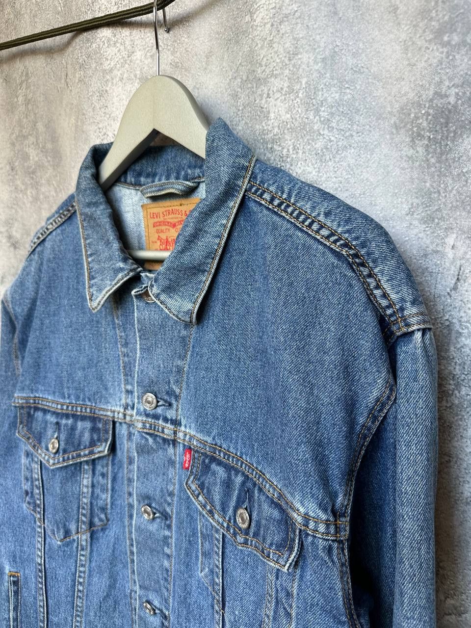 Levi's Vintage Clothing Levi's Vintage 90s Denim Jacket Standard Trucker 70507-0389 Size US L / EU 52-54 / 3 - 6 Thumbnail