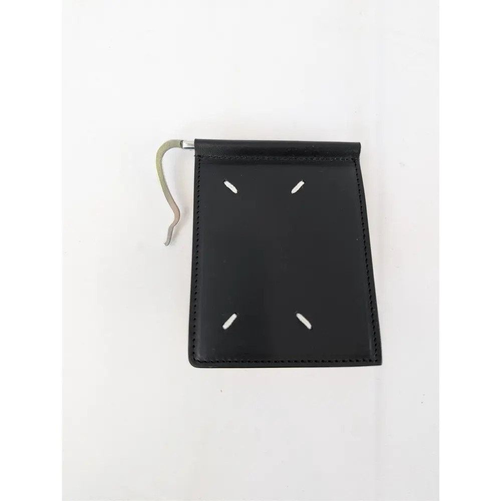 Maison Margiela o1rshd1 Q:2 / Size: OS / Four-Stitch Zipped Wallet in Black Size ONE SIZE - 7 Thumbnail