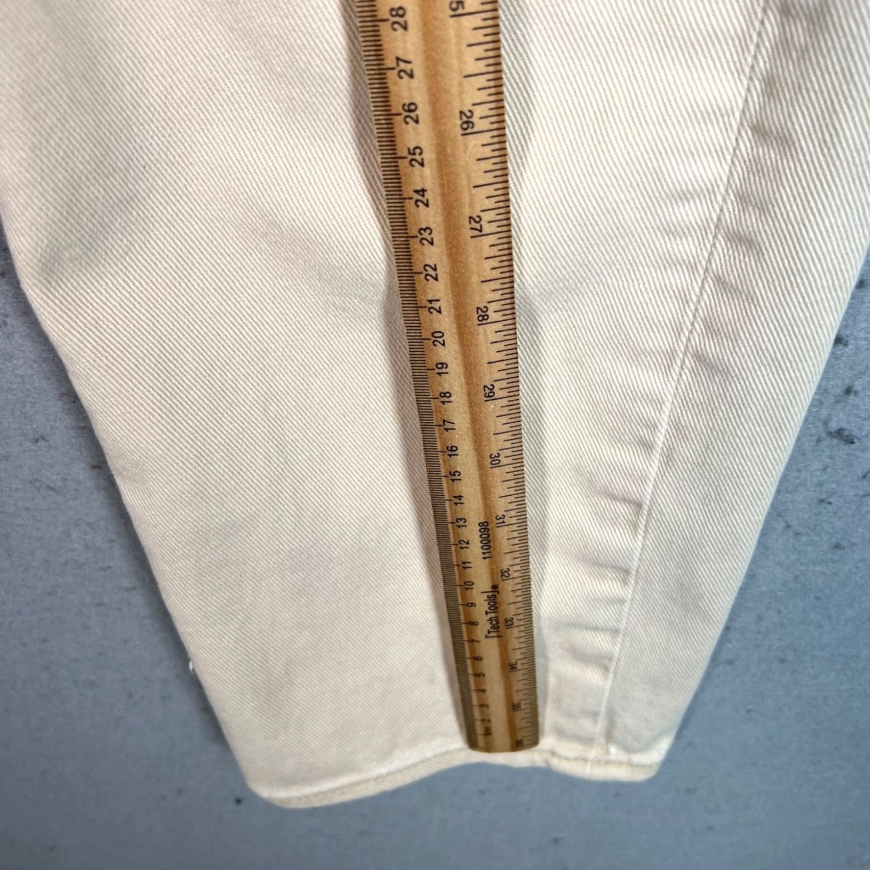 Levi's Levis 502 Beige Tapered Fit Jeans 31 x 30 Cotton Denim Men Jeans Size 31 Beige Tapered Levi's 502 Vintage/Regular Size US 31 - 6 Thumbnail