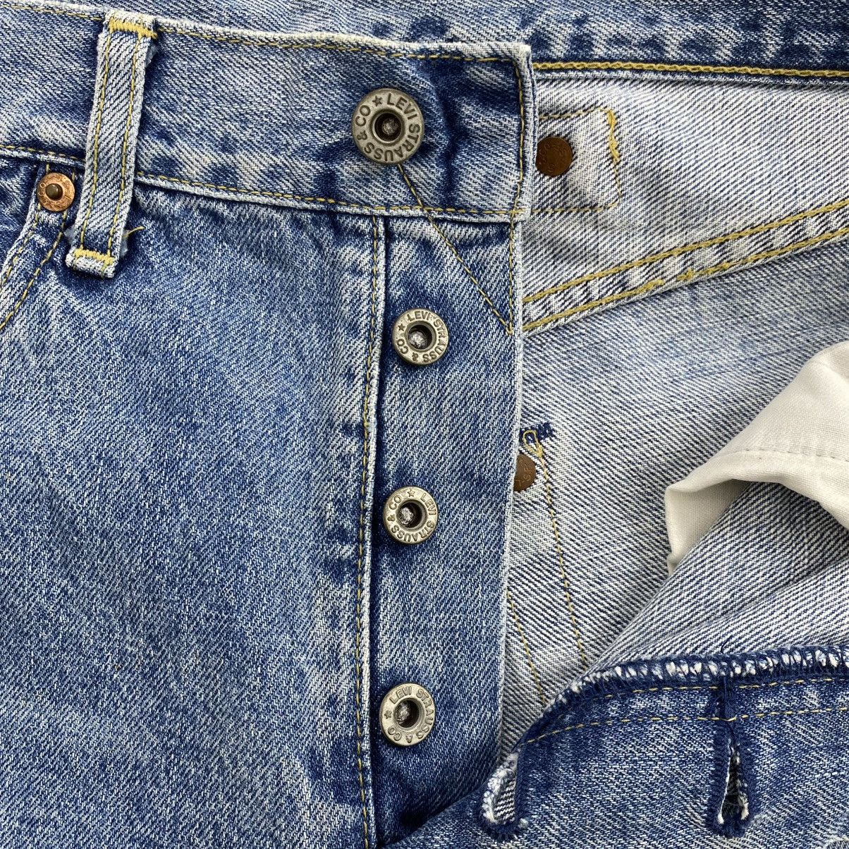 Levi's Vintage Clothing 🇯🇵 1990s Vintage Levis 702xx Selvedge Buckle Back Faded Jeans Size US 30 / EU 46 - 6 Thumbnail