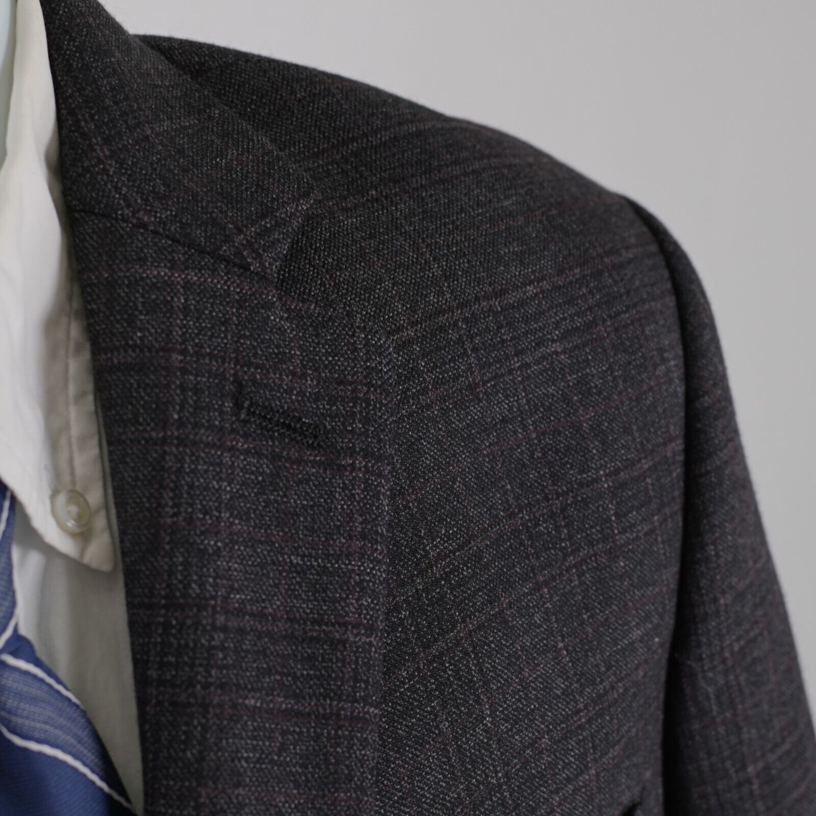 Calvin Klein Calvin Klein Wool Gray Check W/ Purple Windowpane 2 Button B Size 42L - 2 Thumbnail
