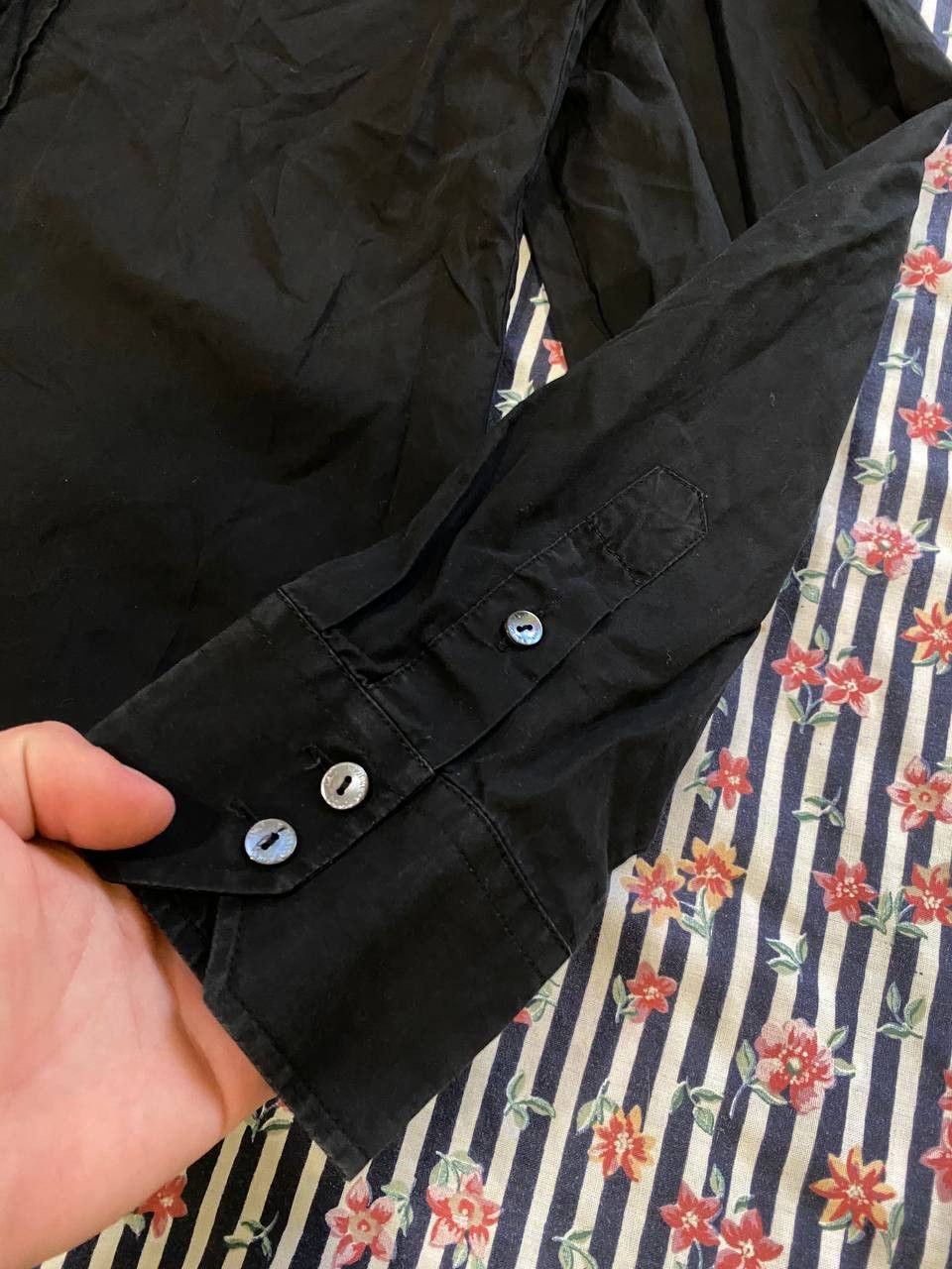 Dolce & Gabbana Luxury Dolce & Gabbana Black Button Up Shirt Size US M / EU 48-50 / 2 - 7 Thumbnail