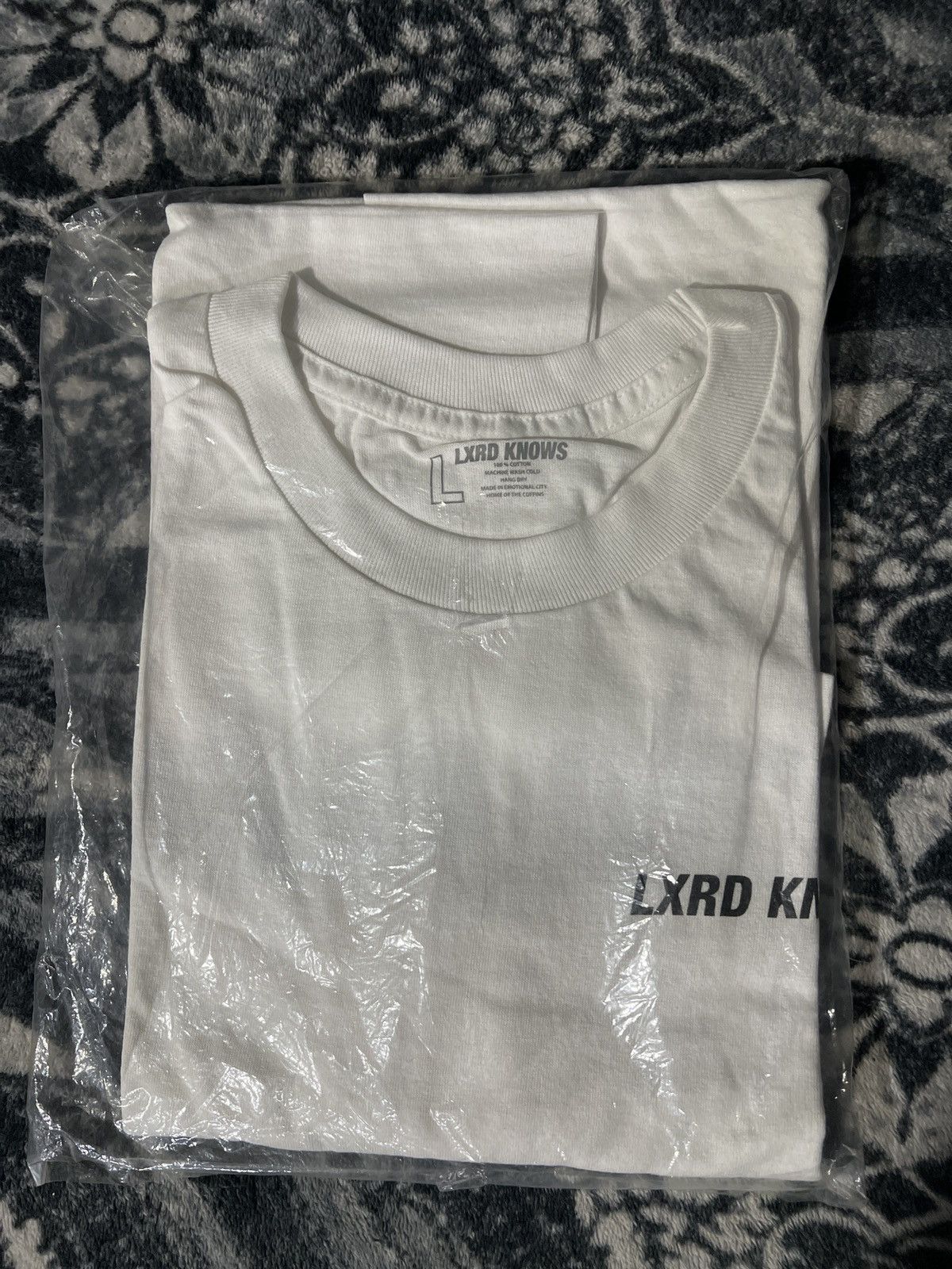 Lxrdknows Lxrd Knows OG logo tee sz L Size US L / EU 52-54 / 3 - 4 Thumbnail