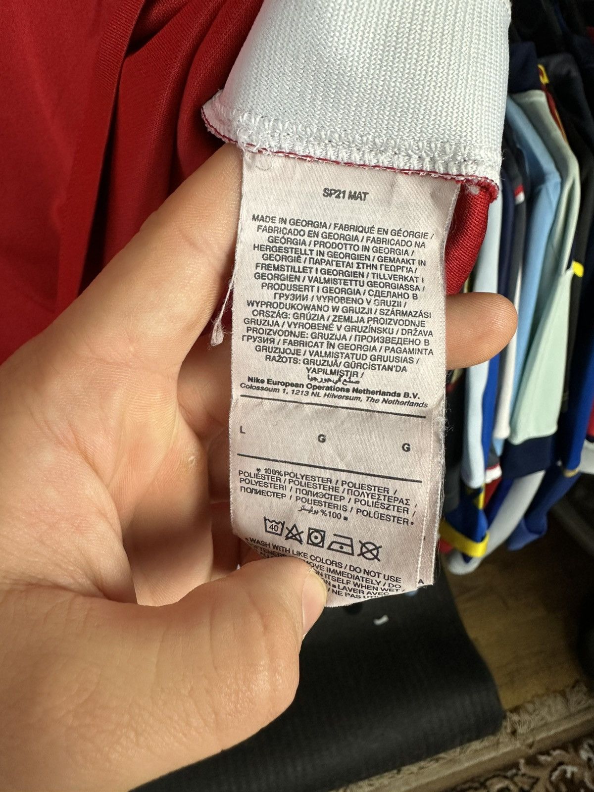 Nike LIVERPOOL 2020 2021 HOME FOOTBALL SHIRT SOCCER JERSEY NIKE Size US L / EU 52-54 / 3 - 6 Thumbnail