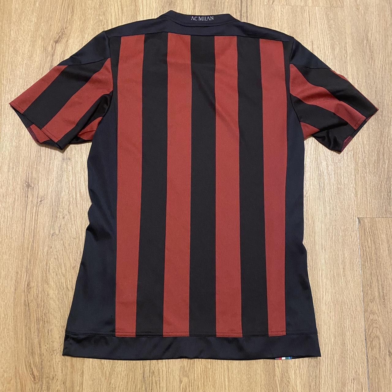 Adidas 2015-16 Ac Milan Adidas Home Football Shirt Size US S / EU 44-46 / 1 - 2 Thumbnail