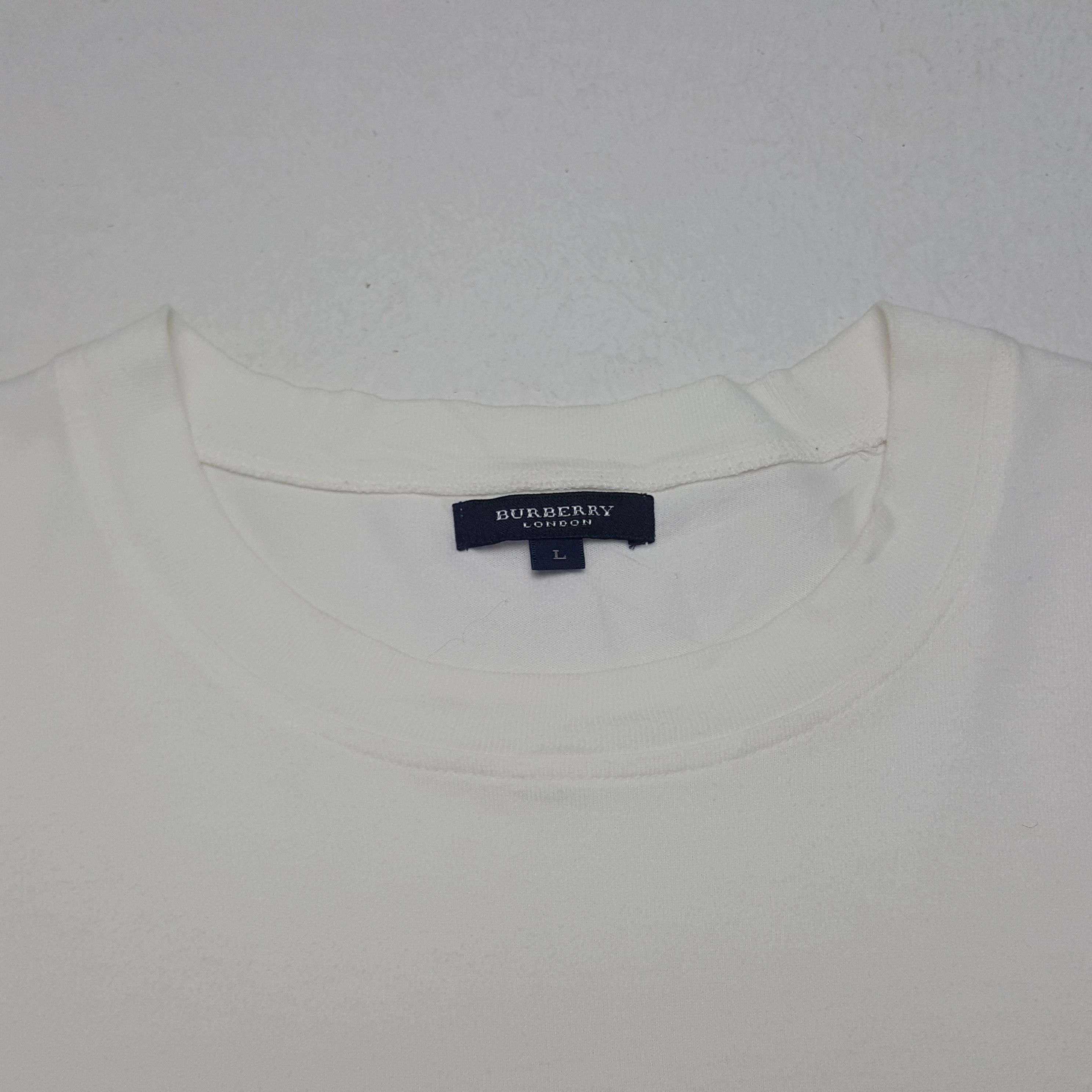 Burberry × Vintage Vintage Burberry London Tshirt Size US L / EU 52-54 / 3 - 4 Thumbnail